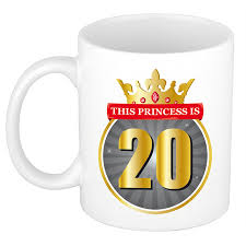 This Princess Is 20 Verjaardag Cadeau Mok Beker 20 Jaar Wit Bestellen Voor 9 04 Bij Het Knuffelparadijs