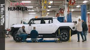 Join me as we take a close look at the 2022 gmc hummer. 2022 Gmc Hummer Ev Prototype Production Youtube