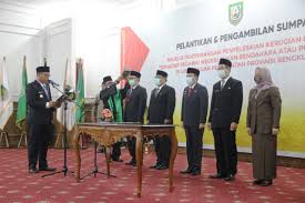 Sistem pengurusan sekolah sps mula dilaksanakan di semua sekolah mulai 1 januari 2015 menerusi surat siaran kementerian pendidikan malaysia bil. Sistem Pelantikan Pegawai Aset Kpm