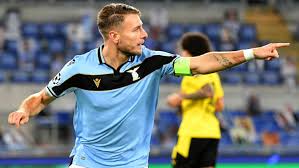 / ɪˈmoʊ·bəl / not moving, or not able to move or be moved: Tor Rache Am Bvb Ciro Immobile Es Wird Weitere Schlachten Geben Fussball Champions League Sport Bild