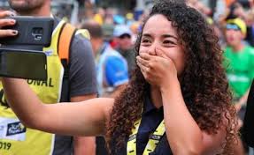 Egan bernal junto a su nueva novia. Egan Bernal Conozca A Xiomara Guerrero Pilar Fundamental En La Carrera Del Virtual Campeon Del Tour De Francia