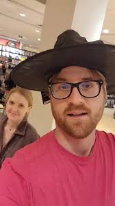 Blake Quesenberry's Instagram, Twitter & Facebook