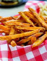 Addictive, homemade sweet potato fries seasoned with garlic, chili powder, salt and pepper and baked in the oven or air fryer until extra crispy. Crispy Sweet Potato Fries Baked Fried Options Dinner Then Dessert