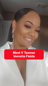 We had a great time talking to @kathy.grillo and getting to know more about  her favorite city, a song that changes her mood and so much more! Play  along in the comments