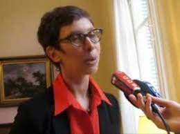 Anne Macey "il faudrait définir un politique européenne d'asile" :  Actualités