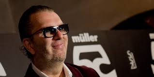 Richard Müller otevřeně o drogách a složitém vztahu s otcem: Mlátil mě tak,  že jsem se i po...