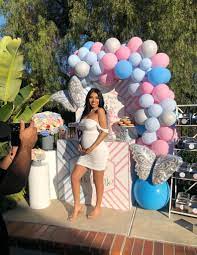 This colorblock maternity top is the perfect piece to add a pop of color to your closet this year. On Twitter Gender Reveal Outfit Gender Reveal Outfits Baby Gender Reveal Party