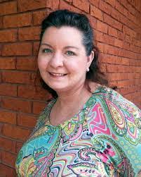 Wendy Whitmer's Instagram, Twitter & Facebook