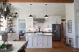 To pull off the look, make sure to maintain an equal balance between the two hues. Joanna Gaines Reveals The Favorite Part Of Her Kitchen I Stalked That Thing