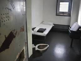 Example sentences with the word confinement. What Is Solitary Confinement World News The Guardian