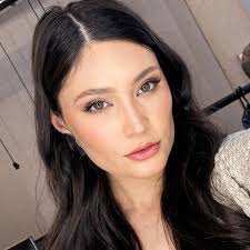 Ana Claudia Albino️️️‎‏