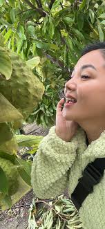 Introduction of new admin Jenna Tran in Zone 9 Atemoya & Tropical Fruit  Growers