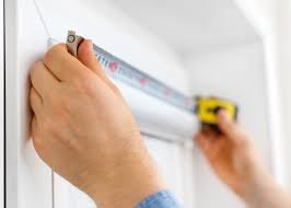 Même si, en moyenne, vous devrez compter entre 150 et 500 € par fenêtre et sans la pose, il est courant que les prix dépassent les 1 000 € par ouverture. Quelles Sont Les Dimensions Standards D Une Fenetre Conseils De Pro Monequerre Fr