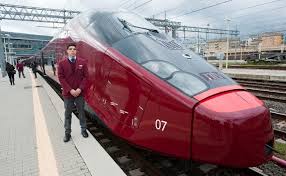 În mod normal, viteza lor este între 200 km/h și 300 km/h, recordul unui tren pe șine fiind al unui tgv: Italo Noul Tren Italian De Mare VitezÄ Al Celor De La Ferrari