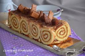 Buche Royale Au Chocolat Le Sucre Sale D Oum Souhaib Recette Royal Chocolat Recettes Gastronomiques Rouleau De Chocolat