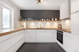 Weisse Kuche Dunkle Arbeitsplatte Wandfarbe Google Suche Wohnung Kuche Kuchen Design Haus Kuchen
