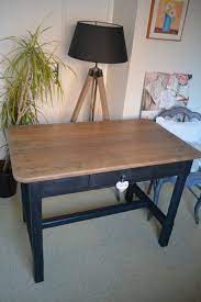 table ancienne en chene massif patinee noir a retrouver sur les patines d agathe le bois d autrefois mobilier de salon relooking meuble relooking de mobilier