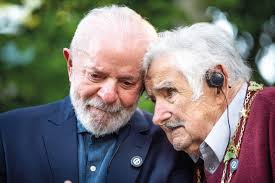 El último texto del Especial Montevideo es del Tüssi. Fue uno de los  primeros convocados. Le pedimos algo como lo que publicaba él en redes: un  relato de uno de esos paseos