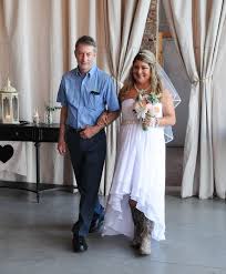 10 country wedding songs for your rustic ceremony. 36 Wedding Songs For The Bride To Walk Down The Aisle To By Genre Country Rock Classical Indie Modern And More Kansas City Small Wedding Venues The Vow Exchange