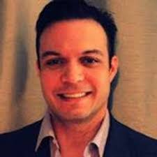 Sean Holt's Instagram, Twitter & Facebook