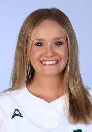 Victoria Ash's Instagram, Twitter & Facebook