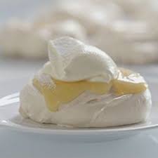 Meringues With Vanilla Mascarpone Cream And Lemon Curd Recipe Lemon Curd Recipe Recipes Lemon Curd