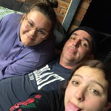 What are the best trim tabs for a 5:2 glass boat?