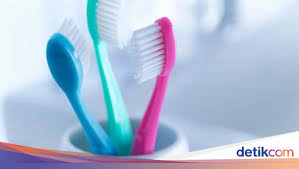 Jenis sikat gigi untuk anak 1 tahun. Lebih Dari Jangka Waktu Ini Sikat Gigi Harusnya Sudah Dibuang