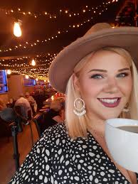 We need more nights of relaxing Vocals by Jazz Hall!!