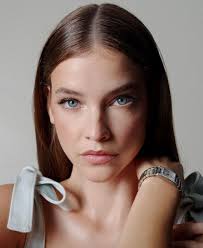 Chi diresti che sia il più attraente e perché? Barbara Palvin (immagine da  1 a 5) o Vanessa Hessler (immagine da 6 a 10) : r/VindictaRateCelebs