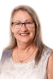 Danielle Senecal's Instagram, Twitter & Facebook