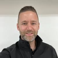 Andrew Cerqueira's Instagram, Twitter & Facebook