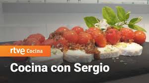 Thank you for signing up. Cocina Con Sergio Tomatitos Asados Al Oregano Con Queso Rtve Cocina Youtube