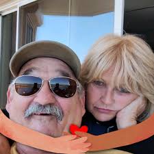 What is the information about this blanket, like the year or distribution?