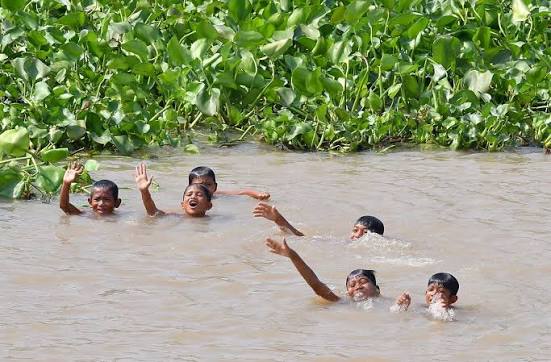 Mekong River (Cambodia) - Kids swimming and having a great… | Flickr