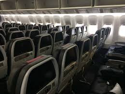 I was just about to book a couple united first class seats to rome and checked here to see what passengers are saying about seating. Review American Airlines Boeing 777 200 Economy Class Travel Dealz Eu