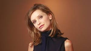 She has irish, scottish, german, and english ancestry. Botox Wahn So Suss Sieht Ally Mcbeal Calista Flockhart Nicht Mehr