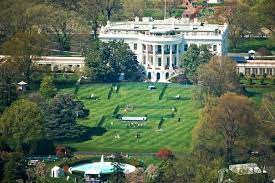 Any unauthorized copying or reproduction is strictly prohibited. Bird S Eye View Of The White House Lawn On Easter Day Bild Von Washington D C District Of Columbia Tripadvisor