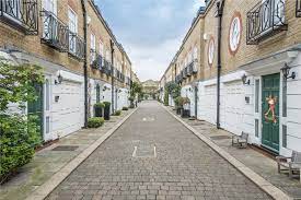 The station sits on old brompton road, to the south of earls court exhibition centre and to the west of brompton cemetery. Farrier Walk Mews West Brompton London Sw10 Lurot Brand