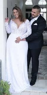 24 Modest Wedding Dresses With Sleeves Wedding Dresses Guide Plus Wedding Dresses Long Sleeve Wedding Dress Lace Wedding Dress Long Sleeve