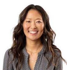 Kerry Street's Instagram, Twitter & Facebook