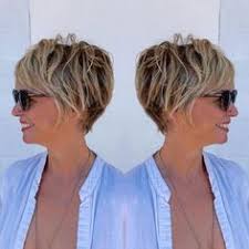 Idée tendance coupe & coiffure femme : 100 Meilleures Idees Sur Coupe Courte Visage Rond En 2021 Coupe De Cheveux Courte Coiffure Courte Cheveux Courts