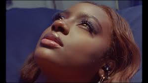 Some stills from “In My Bag” by @lorisrussier for @justineskye in  collaboration with @emilyandelena Starring: @yasminwijnaldum  @officialamilnaestevao Director: @lorisrussier Creative & Concept:  @emilyandelena Production Company: @leftproductions ...