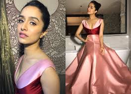 Iifa Awards 2018 Lo Behold Shraddha Kapoor Looks Every Bit Of A Disney Princess In Pink Bollywood News Bollywood Hungama Shraddha kapoor fanzone on instagram: lo behold shraddha kapoor looks
