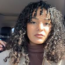 Tessa Mathews's Instagram, Twitter & Facebook