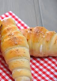 Gefullte Salzstangerl Brot Backen Rezept Einfach Rezepte Essen