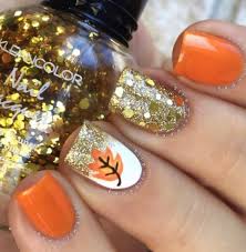 While nail art designs are all over our instagram feeds, it's time to bring the trend down to your feet. Fall Nails Nail Art For Autumn