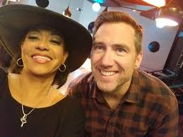 The Palms' 'M' moment, and a star rolls out of 'Vegas!'