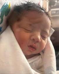 Where did 6 weeks go 🥹 holding