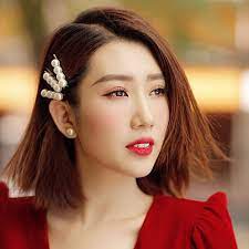 Sau đó, nữ diễn viên tiếp tục ghi danh tại cuộc thi hoa hậu. Tiá»ƒu Sá»­ Diá»…n Vien Le Huá»³nh Thuy Ngan Táº¡p Chi Star Vn